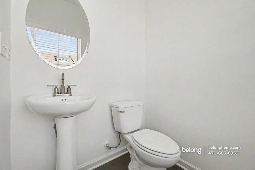 Building Photo - 897 Ambient Way