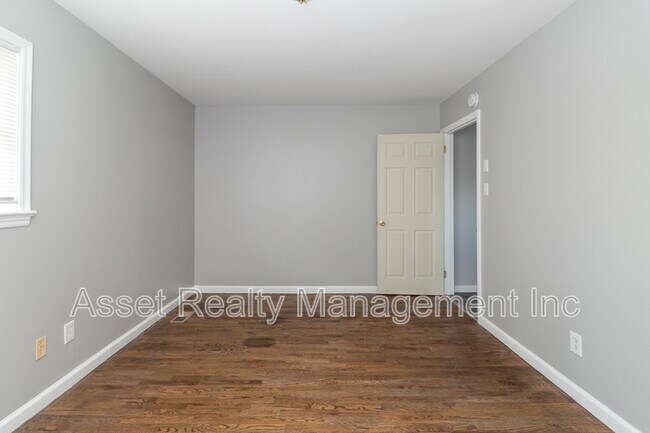 Building Photo - 4802 Inskip Rd