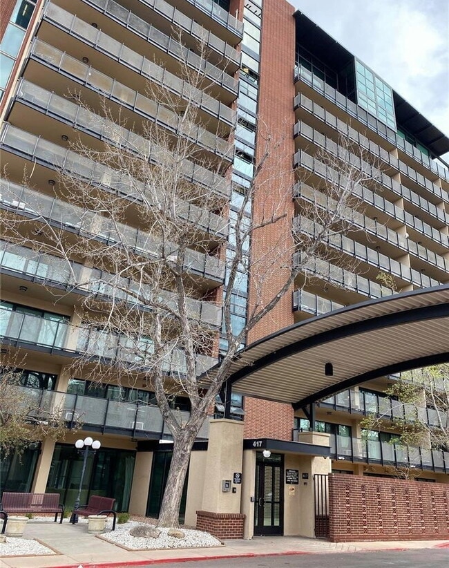 Building Photo - 1 bedroom Utilities Included - Downtown Citywalk