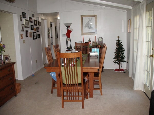 Dining area w/NO Carpet now - 34 Meadowlark Dr