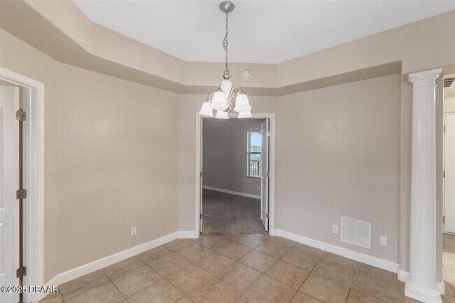 Building Photo - 424 Luna Bella Ln