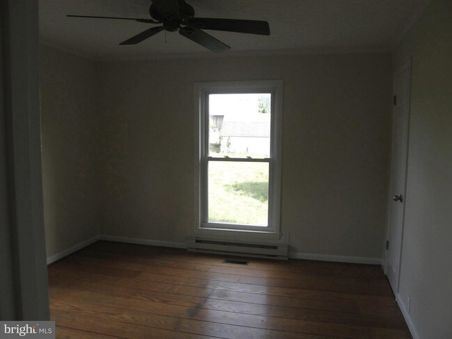 Building Photo - 72 Nutwell Rd