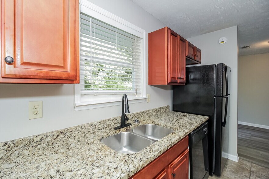 Building Photo - 6684 Judy Ln