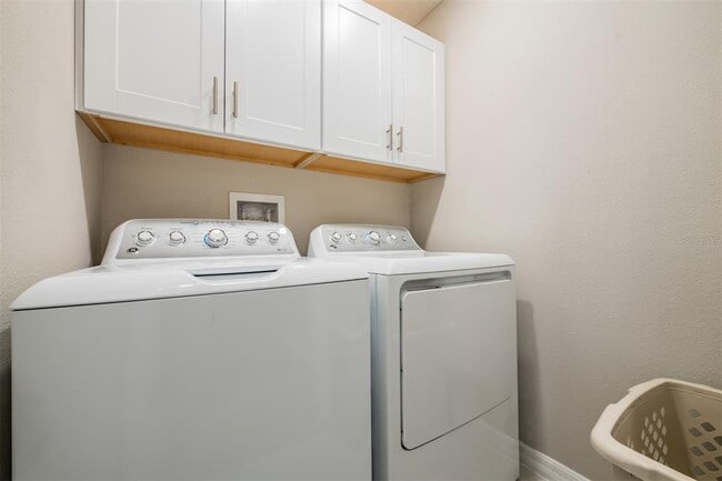 Building Photo - 2166 Great Sapphire Ln