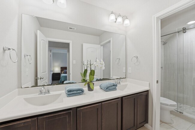 Building Photo - 14324 Prospect Park Ln