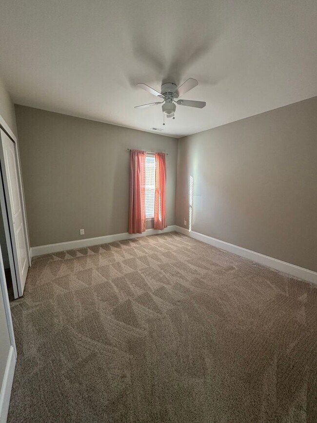 Building Photo - Park South Station Home Available Now!