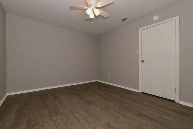 Building Photo - 4008 Templeton St