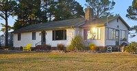 Building Photo - 252 Hickory Point Rd