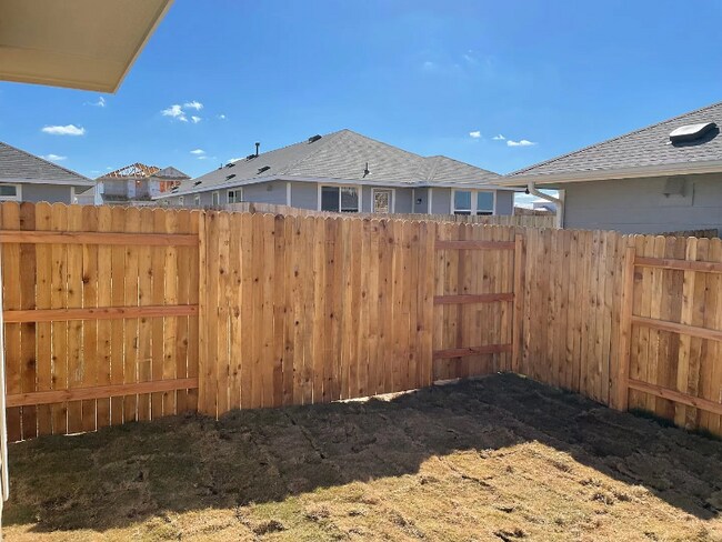 Building Photo - 203 Living Reef Dr