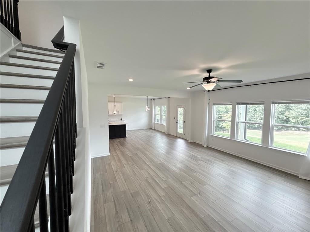 Building Photo - 207 Foxhill Dr