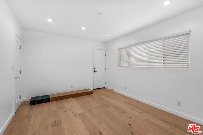 Building Photo - 2603 Abbot Kinney Blvd