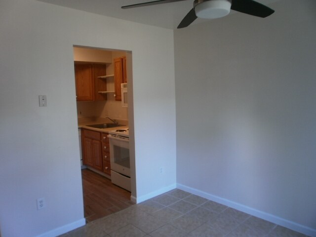 Building Photo - 3406 Kenbrooke Ct