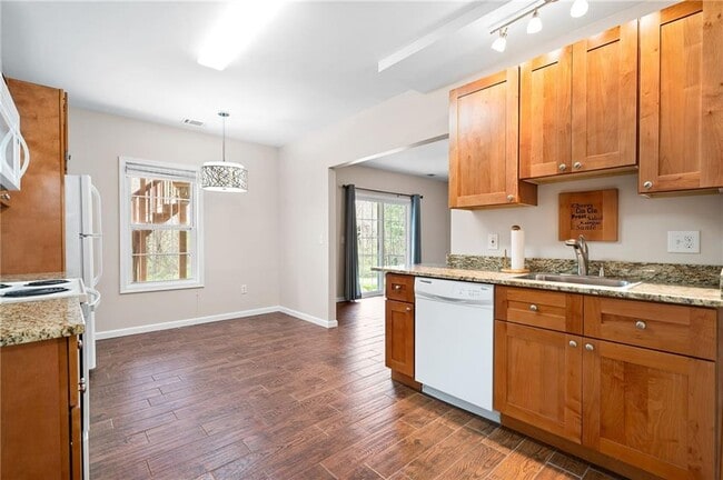Building Photo - 1083 Soaring Way NE