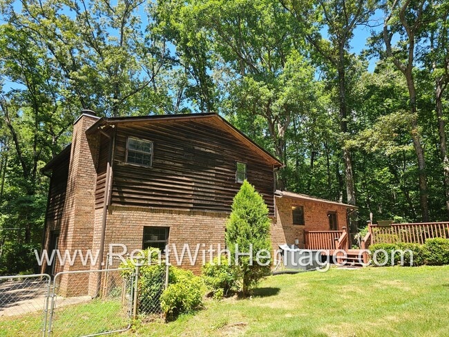 Building Photo - WOW! GORGEOUS HOME / PARTIAL FINISHED BASEMENT / RESORT STYLE POOL/ ALEXANDER HIGH SCHOOL