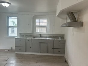 Building Photo - 3149 W 32nd St