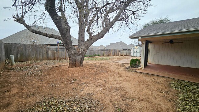 Building Photo - Four Bed/2 Bath Near Lake Hefner