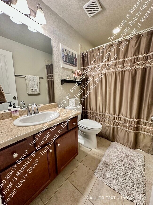 Building Photo - 7772 Wagonwood Pl