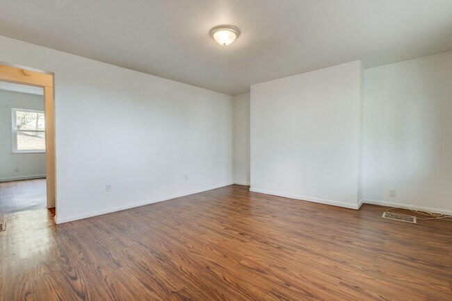 Building Photo - Available August 1st 2026 - Renovated 2+ Bedroom Home w/ Updates Throughout!