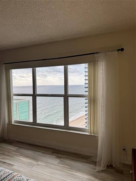 Building Photo - 3550 Galt Ocean Dr