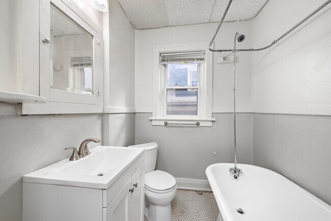 Building Photo - WALLACE