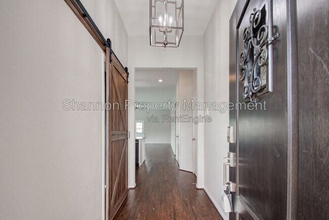 Building Photo - 9547 Summer River Dr
