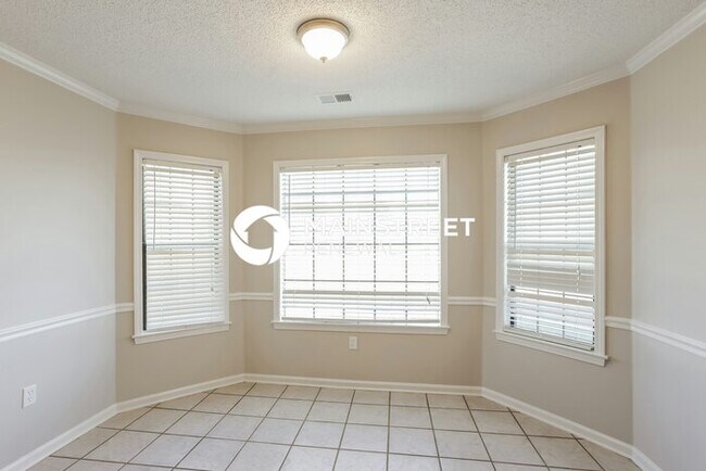 Building Photo - 3 Bedroom Pet-Friendly Home in Olive Branch, MS with Main Street Renewal