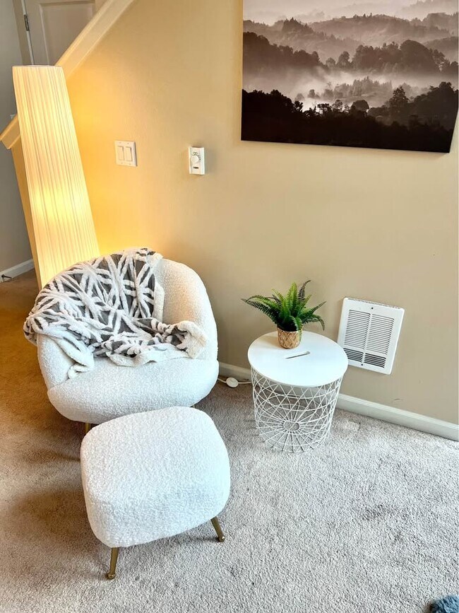 Building Photo - 2424 South 41st Street