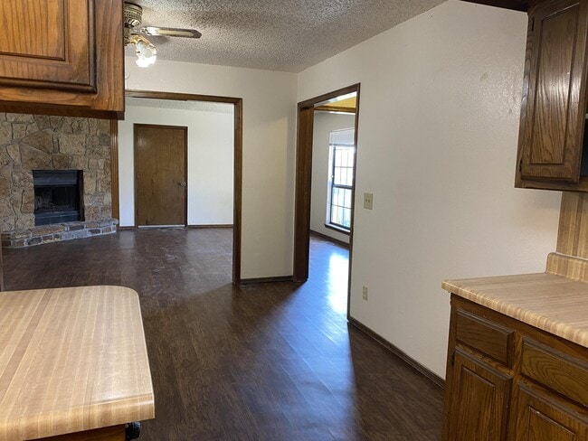 Building Photo - 12606 Abbotts Way