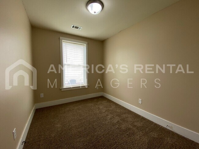 Building Photo - Home for rent in Montgomery!!! Available to View Now!!!