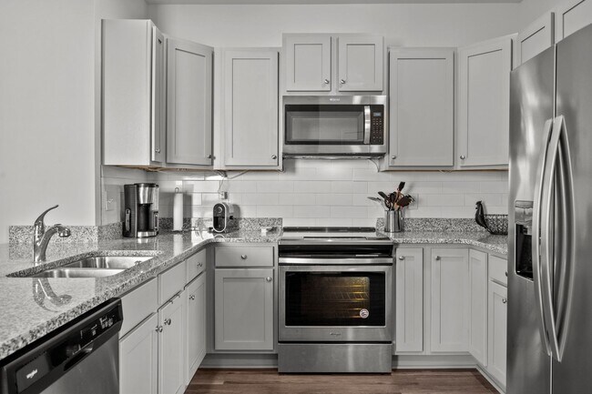 Building Photo - Home in Surf City