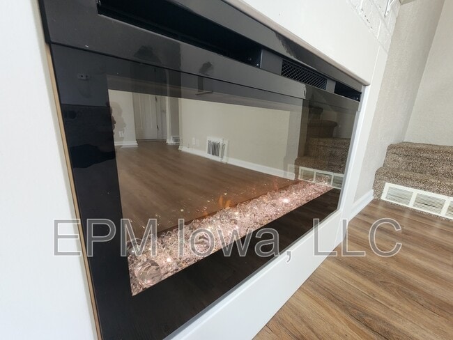 Building Photo - 608 6th St NW