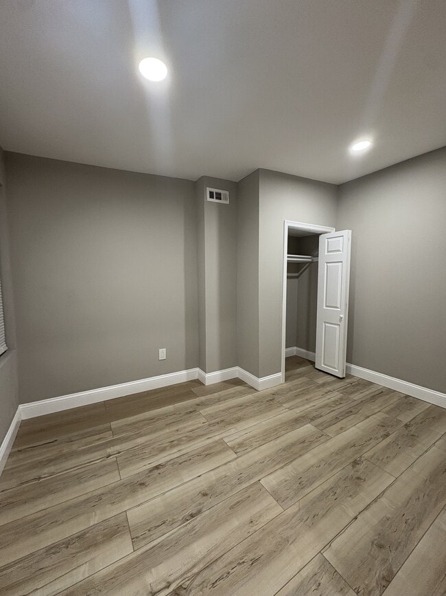 Building Photo - 2229 N Hancock St