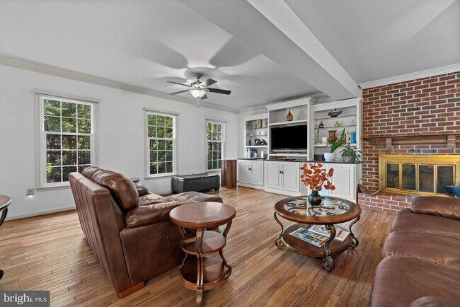 Building Photo - 12307 Eliff Way