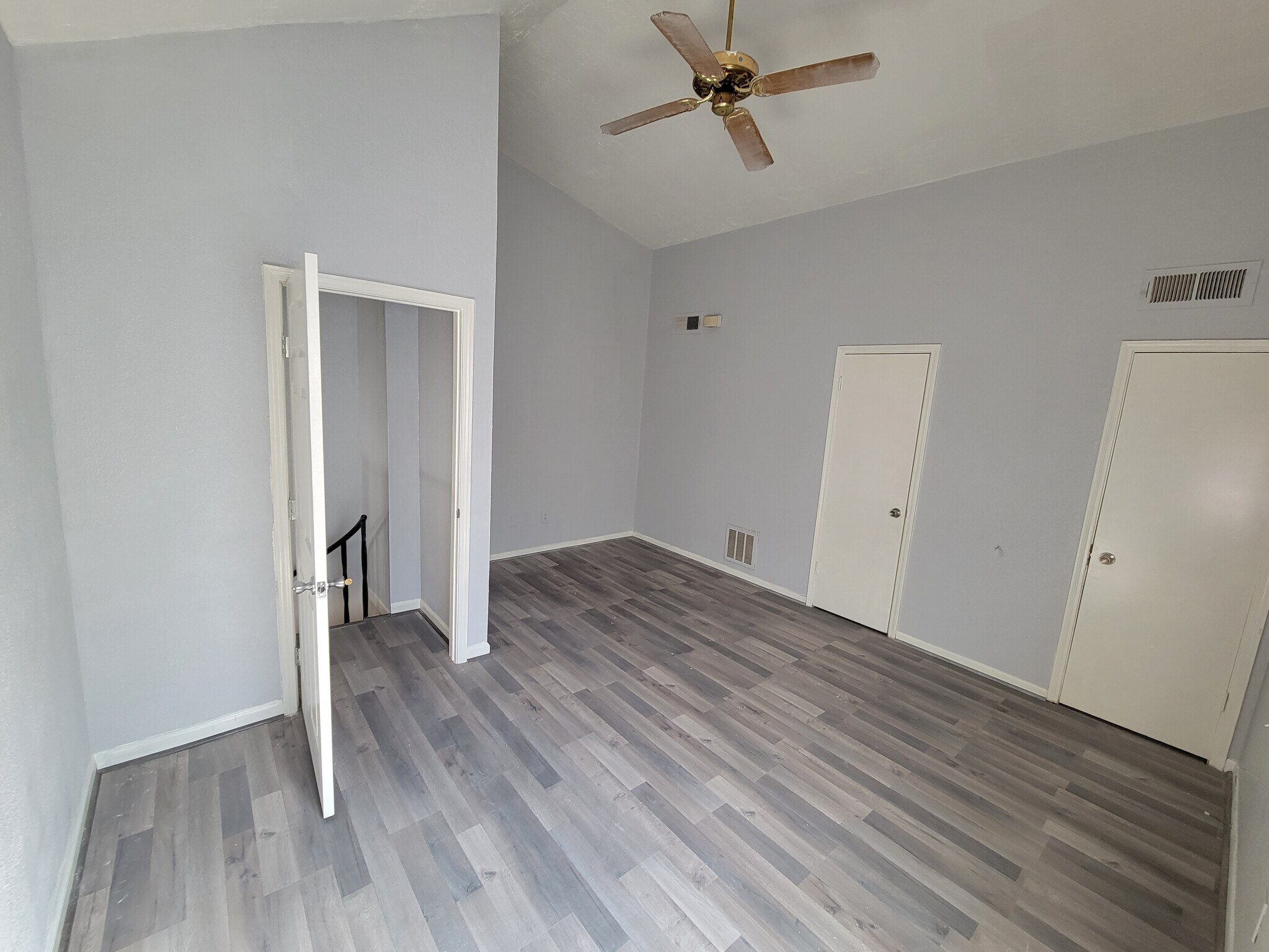 Upstairs studio suite/theater/office - 12247 W Village Dr