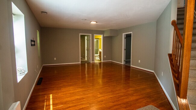 Building Photo - 4302 Stablemere Ct