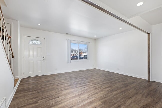 Building Photo - 1533 McKool Ave