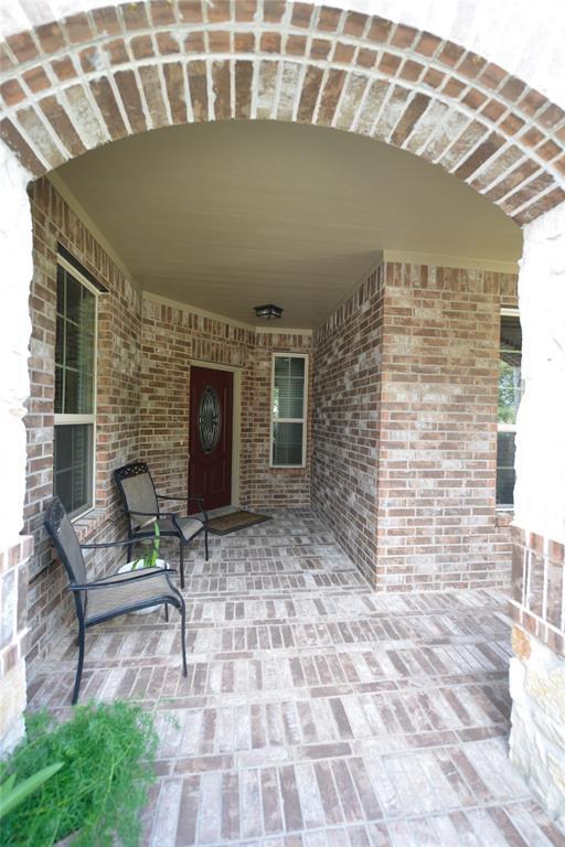 Building Photo - 1211 Majestic Oak