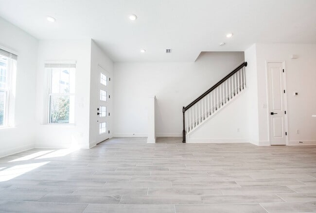 Building Photo - 7436 Calusa Ct