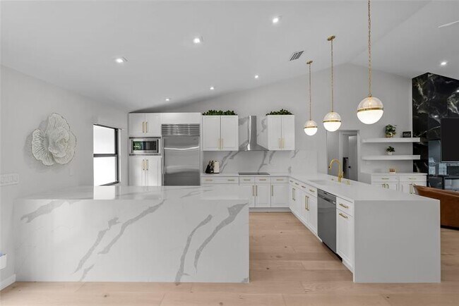 Building Photo - 8611 Gullane Ct