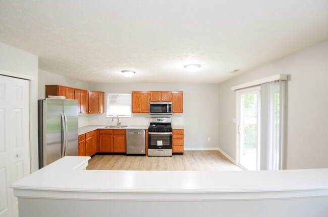 Building Photo - Updated Three Bedroom Single Family Home i...