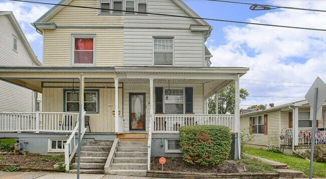 Primary Photo - 2615 Penbrook Ave