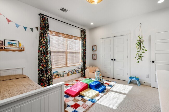 Building Photo - 5202 Pinemont Creek Ln