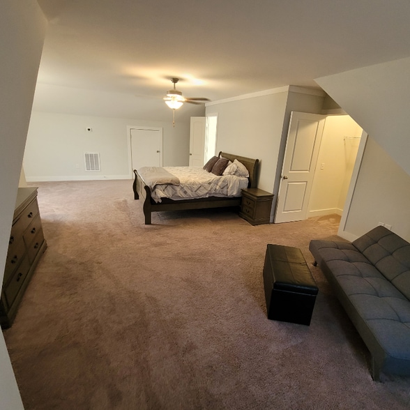 Building Photo - 8204 S Antler Dr