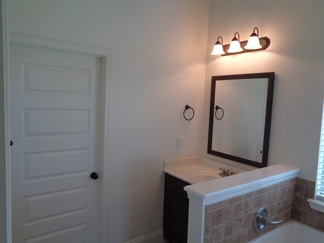 Building Photo - 3207 Trinity Grove Dr