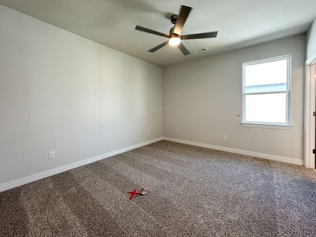 Building Photo - 4437 W Bronco Dr
