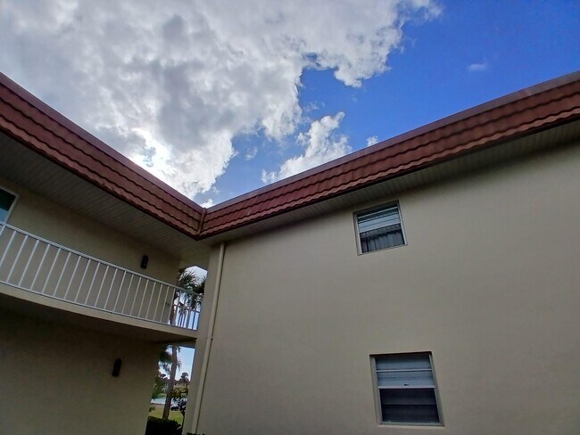 Building Photo - 69 Royal Oak Ct