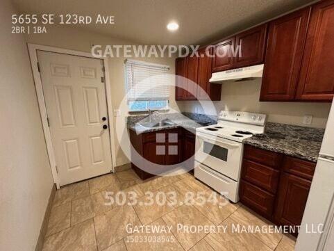 Building Photo - 5655 SE 123rd Ave