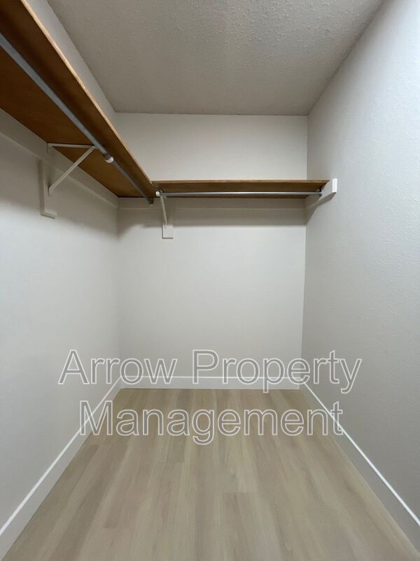 Building Photo - 2334 N 44th St