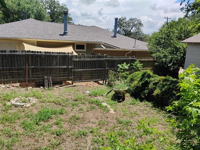 Building Photo - 545 Lindsey St