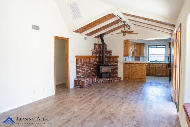 Building Photo - 26603 Berino Dr